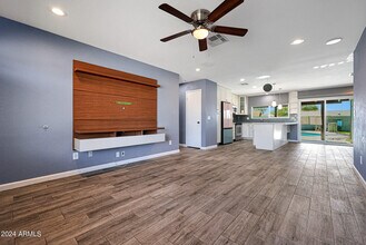 2701 E Villa Rita Dr in Phoenix, AZ - Building Photo - Building Photo