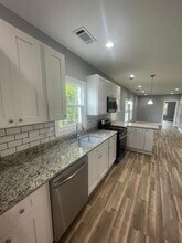 3021 E 138th Pl, Unit 2 in Chicago, IL - Foto de edificio - Building Photo