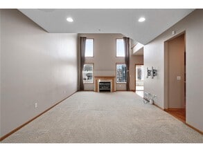 5046 Yuma Ln N in Plymouth, MN - Building Photo - Building Photo
