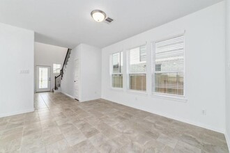 40335 Bay Warbler Wy in Magnolia, TX - Building Photo - Building Photo