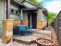 926 E 54th St in Austin, TX - Building Photo - Building Photo