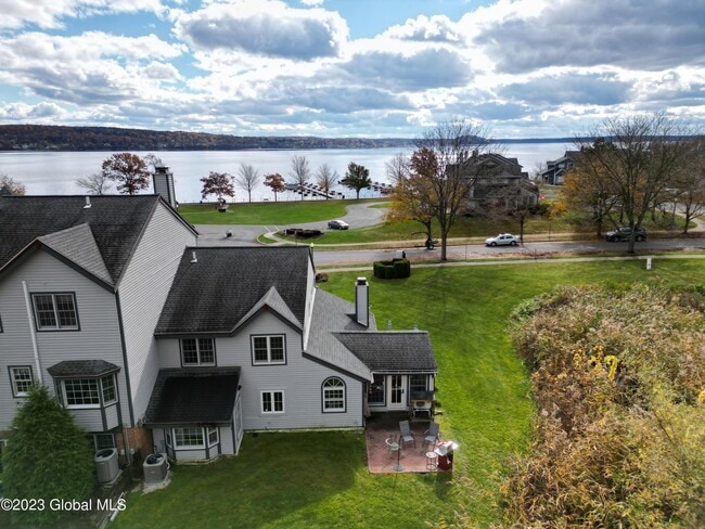 property at 156 Kaydeross Park Rd