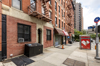 1665 York Avenue in New York, NY - Building Photo - Building Photo