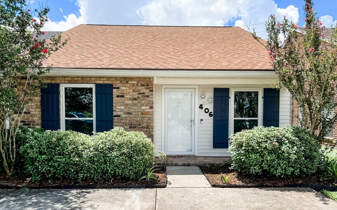 406 S French Quarter Dr in Houma, LA - Building Photo