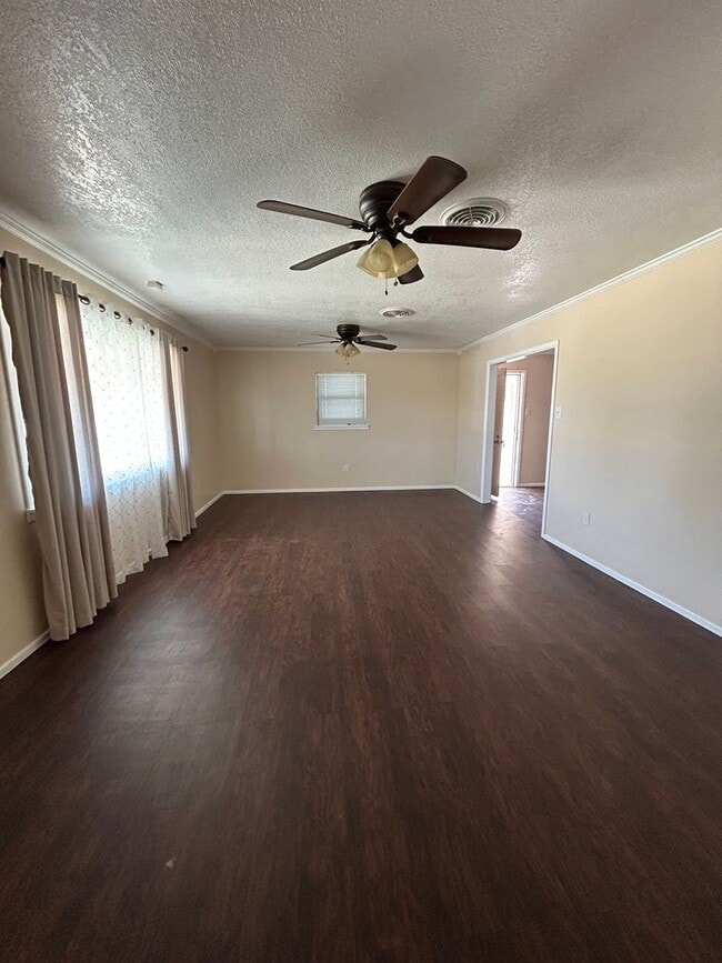 2142 Bonham Ave in Odessa, TX - Building Photo - Building Photo