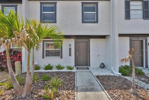 2011 S Carolina Ave in Tampa, FL - Building Photo