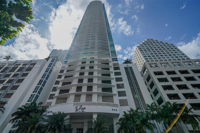 property at 950 Brickell Bay Dr