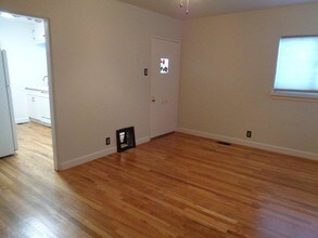 916 W Adams Ave, Unit 0 in Pueblo, CO - Foto de edificio - Building Photo