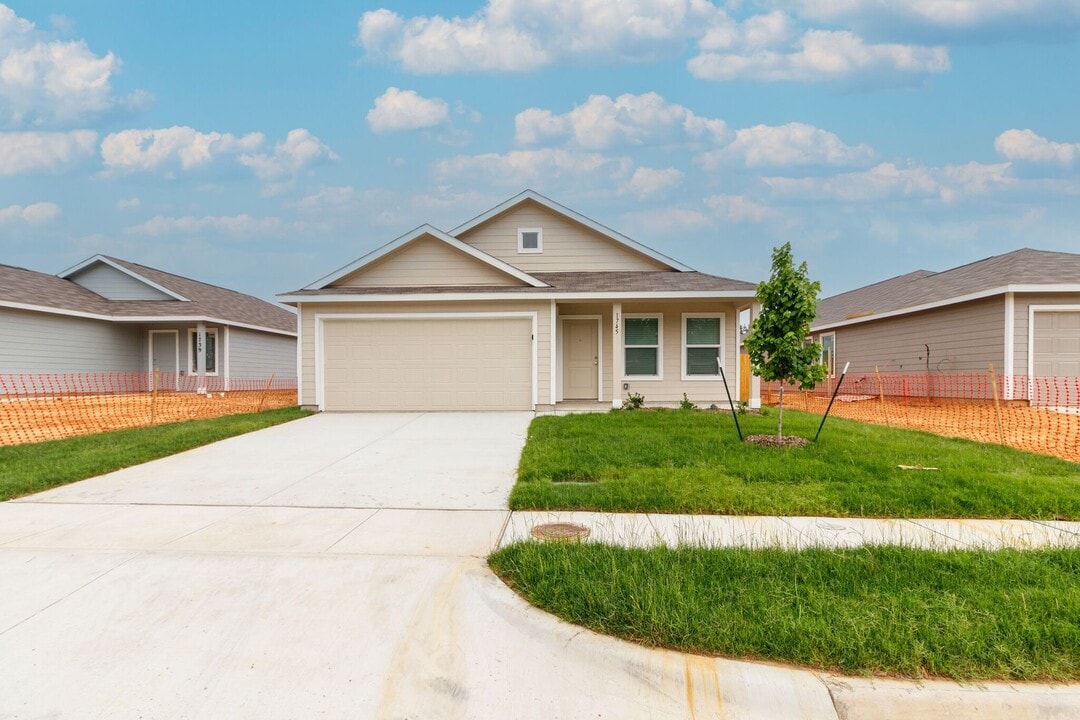 1745 Copehart Ln in Dallas, TX - Building Photo