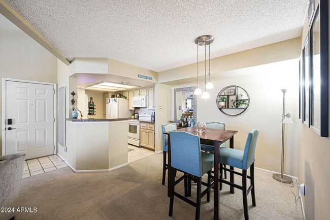 7950 E Starlight Way