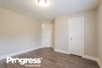 715 Remington Heights Dr photo'