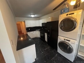 253-29 85th Rd in Queens, NY - Building Photo - Building Photo