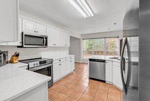 1813 Windmere Way in Surfside Beach, SC - Building Photo