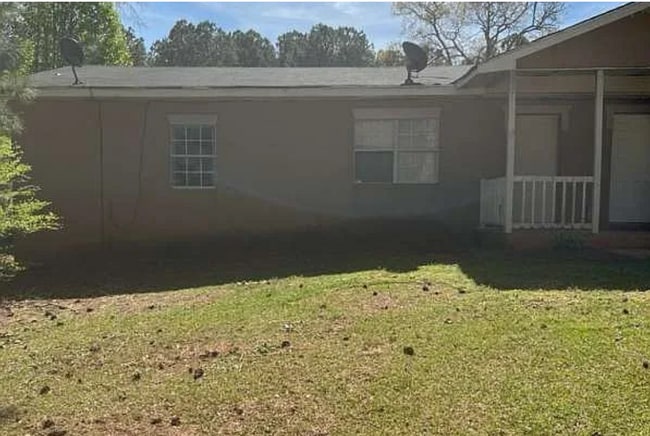 1769 Teamon Rd in Griffin, GA - Foto de edificio - Building Photo