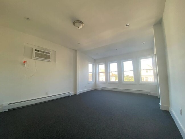108 Winter Ave, Unit 108 WINTER AVE in Staten Island, NY - Building Photo - Building Photo