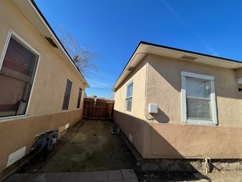 129 El Tejon Ave in Bakersfield, CA - Building Photo - Building Photo