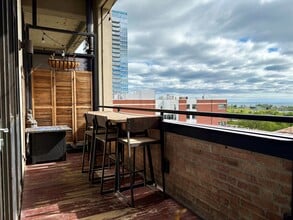320 E 21st St, Unit 709 Chess Lofts in Chicago, IL - Building Photo - Building Photo