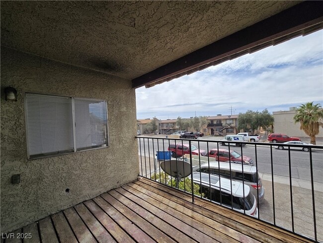 property at 5340 Retablo Ave