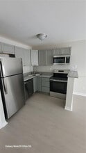 4704 Walden Cir in Orlando, FL - Building Photo - Building Photo