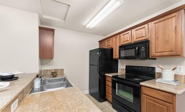 11045 W Garverdale Ln in Boise, ID - Building Photo - Building Photo