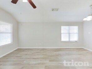 7402 Deloache Ave in Humble, TX - Building Photo - Building Photo