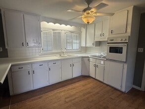 78 Helen Dr in Griffin, GA - Building Photo - Building Photo