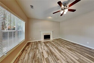 302 Wind Ship Ct in Woodstock, GA - Foto de edificio - Building Photo