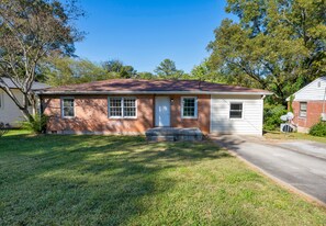 3168 Bluebird Ln in Decatur, GA - Building Photo
