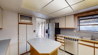 2265 Montebello Dr W in Colorado Springs, CO - Building Photo - Building Photo