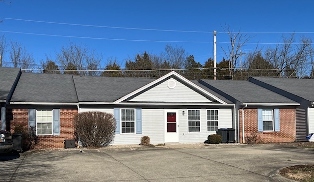 147 Woodgate Rd, Unit 147 Woodgate Rd in Frankfort, KY - Building Photo