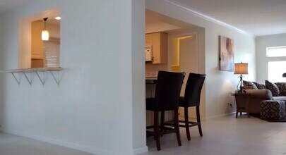 1147 Milano Dr in Naples, FL - Building Photo - Building Photo