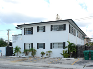 The Grand Flamingo in Fort Lauderdale, FL - Building Photo - Building Photo