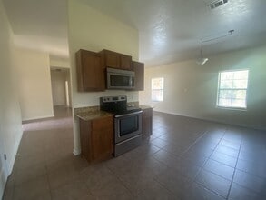 194 Small Oaks Rd in Leesville, LA - Building Photo - Building Photo