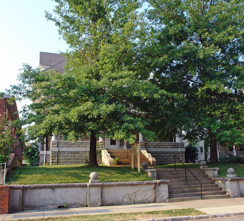 Walnut Manor in Springfield, MO - Foto de edificio