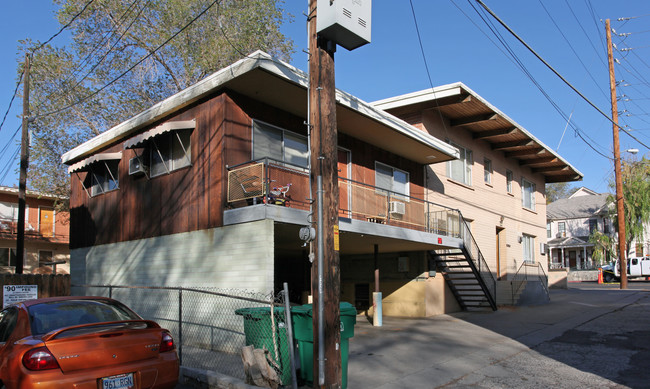 30 W 9th St in Reno, NV - Building Photo - Building Photo