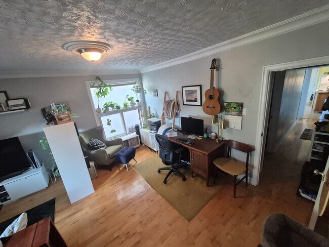 327 Somerset St E in Ottawa, ON - Building Photo - Building Photo