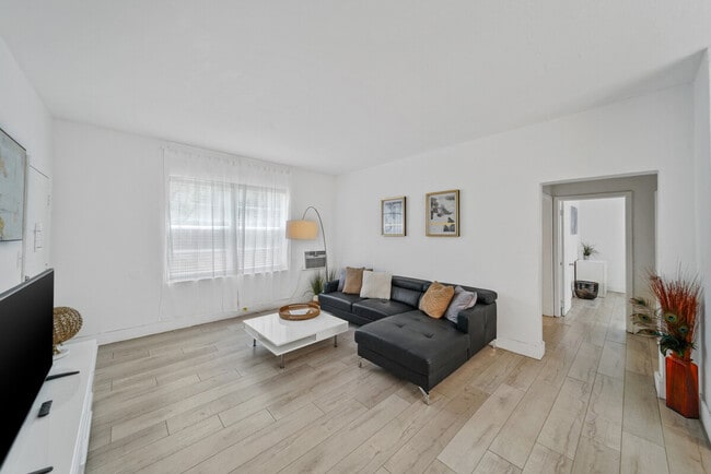 142 Bay Rd