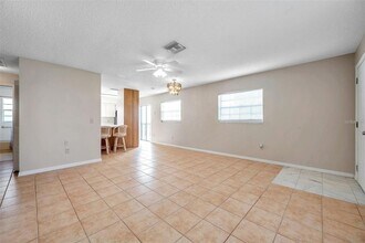 6632 Hickorywood Ln in New Port Richey, FL - Foto de edificio - Building Photo