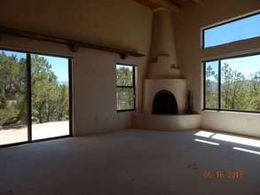 1005 Calle Dorthia in Santa Fe, NM - Foto de edificio - Building Photo