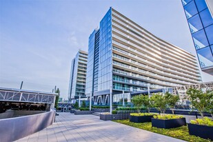 131-1 40th Rd in Queens, NY - Building Photo