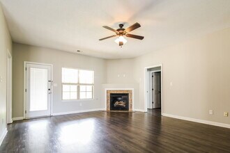 4248 Markston Dr in Southaven, MS - Foto de edificio - Building Photo