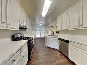 3980 Brockett Walk in Tucker, GA - Building Photo - Building Photo