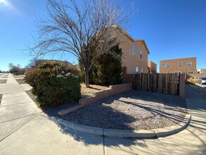 10839 Stonebrook Pl NW in Albuquerque, NM - Building Photo - Building Photo