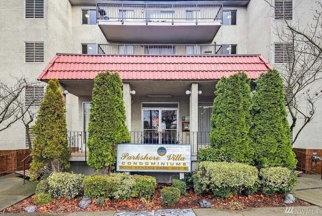property at 9030 Seward Park Ave S