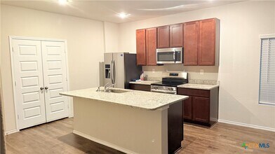 328 Havarti Wy in New Braunfels, TX - Building Photo - Building Photo