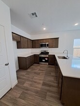 7046 W Willis Ave in Fresno, CA - Building Photo - Building Photo