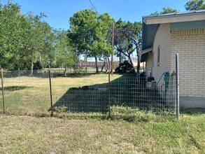 11158 Circle Dr in Austin, TX - Building Photo - Building Photo