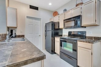 9253 N Firebrick Dr, Unit #114 in Fountain Hills, AZ - Building Photo - Building Photo