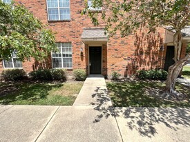 710 E Boyd Dr in Baton Rouge, LA - Building Photo