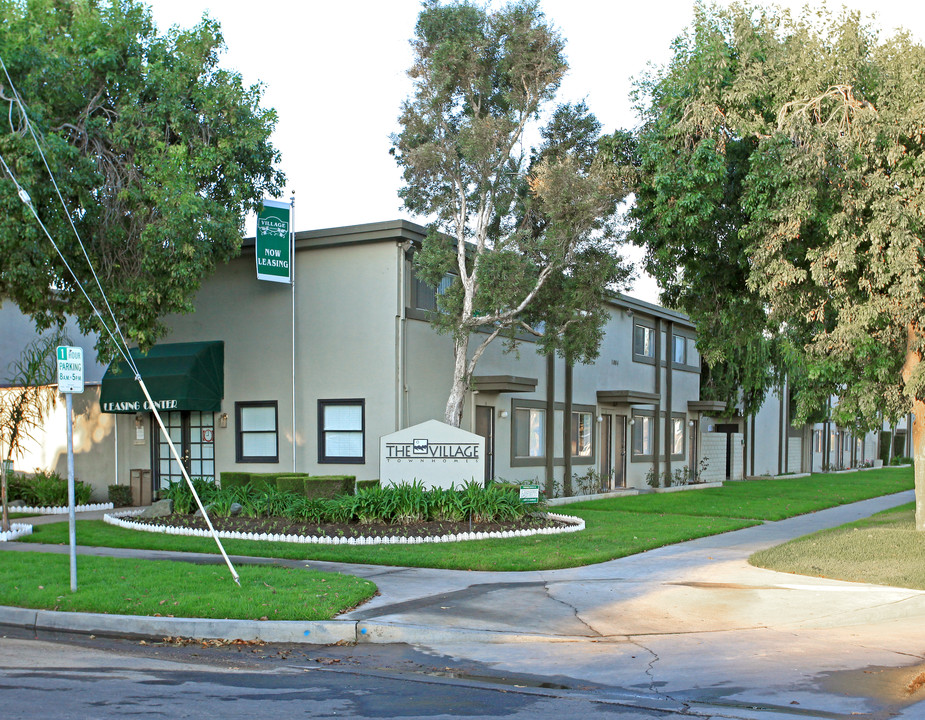 The Village Townhomes in Santa Maria, CA - Building Photo